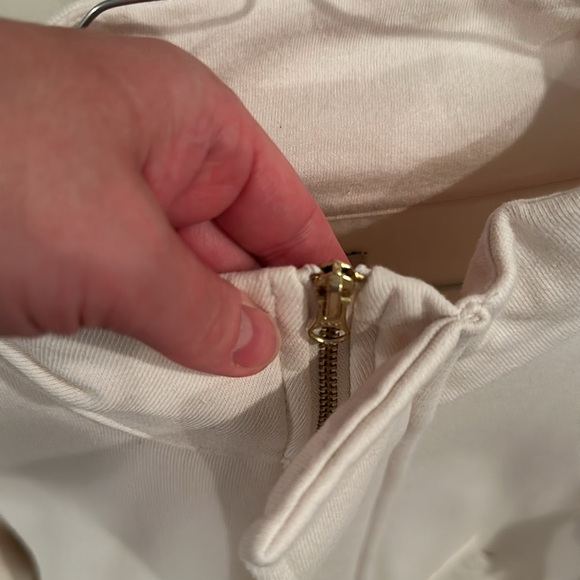 Women’s Target sweatshirt with kangaroo pocket and gold zipper - Picture 2 of 4